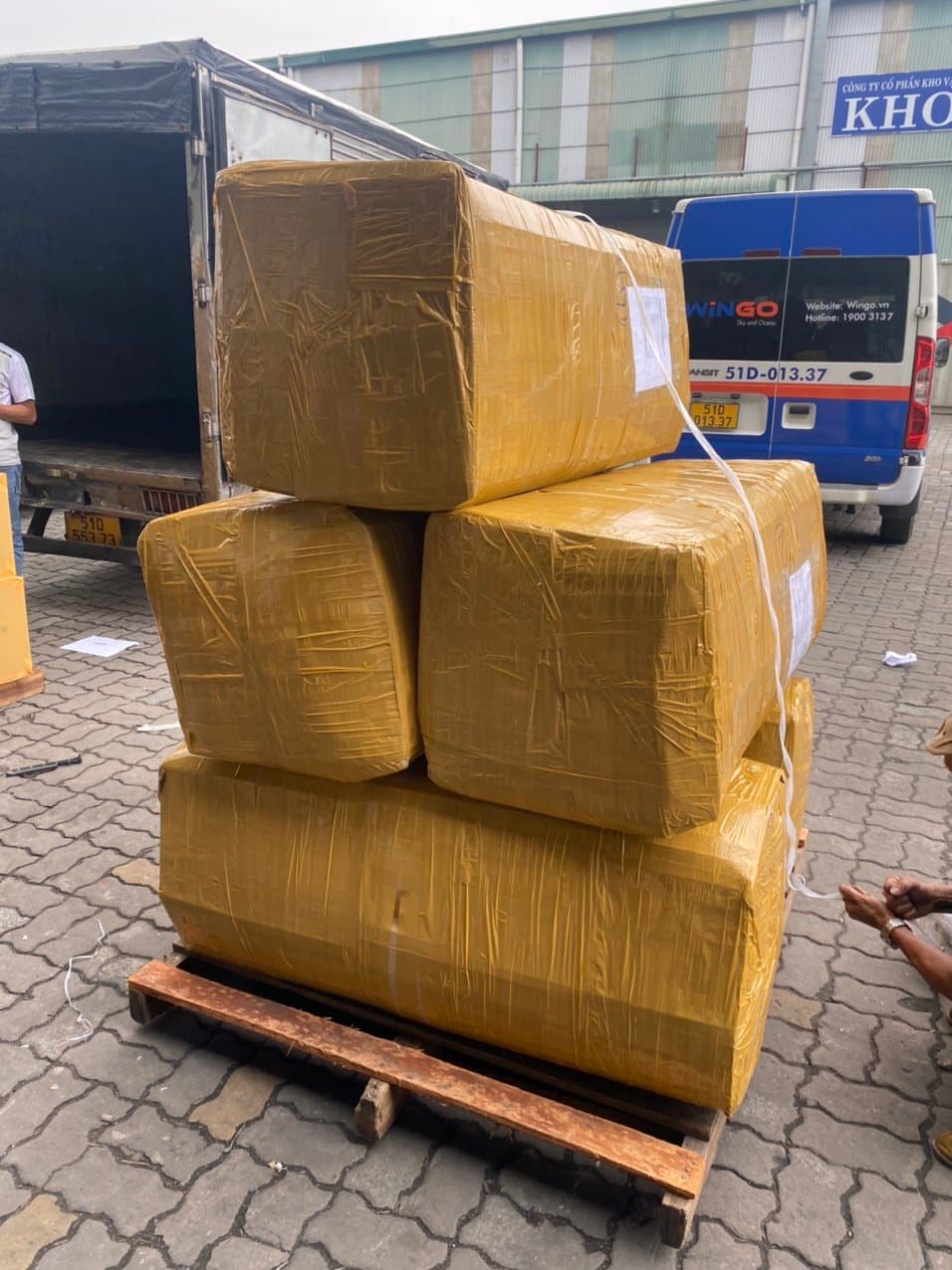 Road freight operations photo 1
