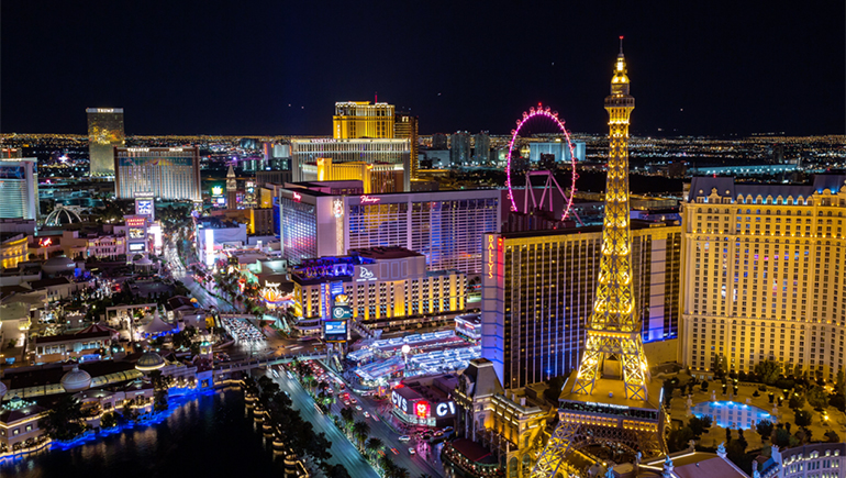  Las Vegas về đêm rực rỡ ánh sáng và sắc màu