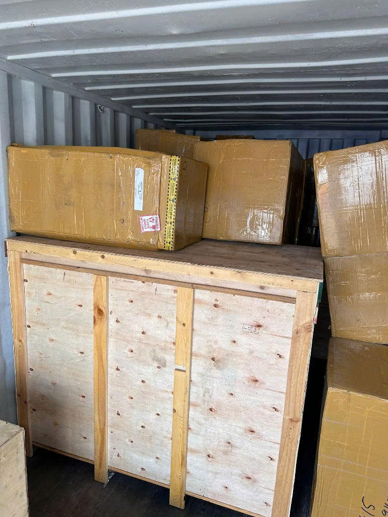 Dịch vụ vận tải đường biển quốc tế uy tín Wingo Logistics hàng hóa trong container